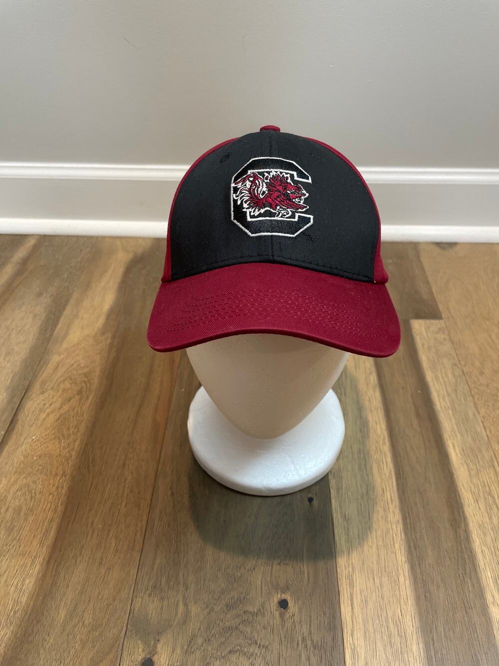 Captivating Headgear NCAA Gamecocks Two-Tone Hat OSFM Cotton